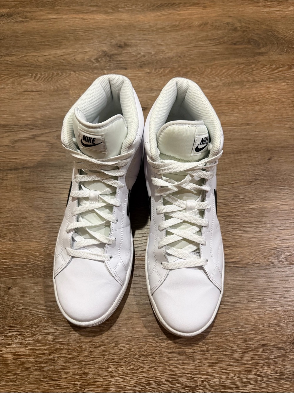 Nike Men's Court Royale 2 Mid High Top Casual Sneakers White Size 10 - Picture 3 of 12